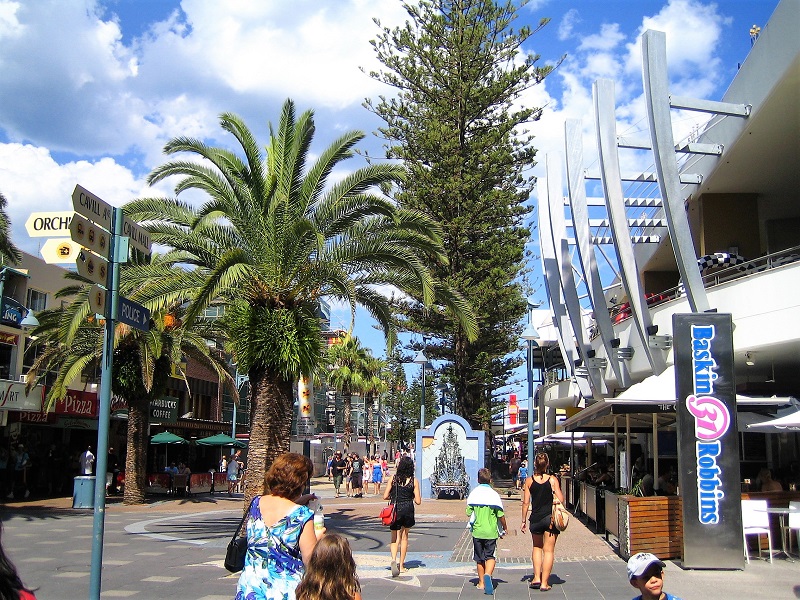 Daytrips Brisbane_Gold Coast Shopping